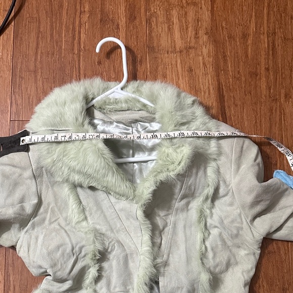 Vintage Green leather and Fur Trim Coat - Picture 10 of 10